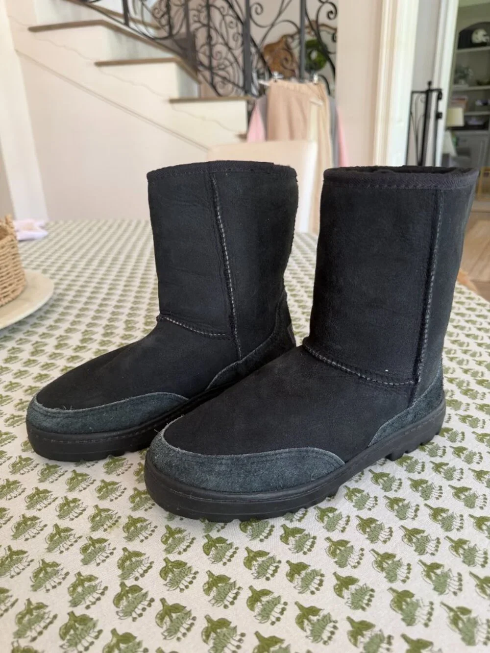 Black UGG Australian Made Classic 3/4 Boots | Size W 8